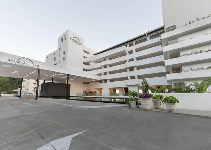 Grand Park Royal Puerto Vallarta