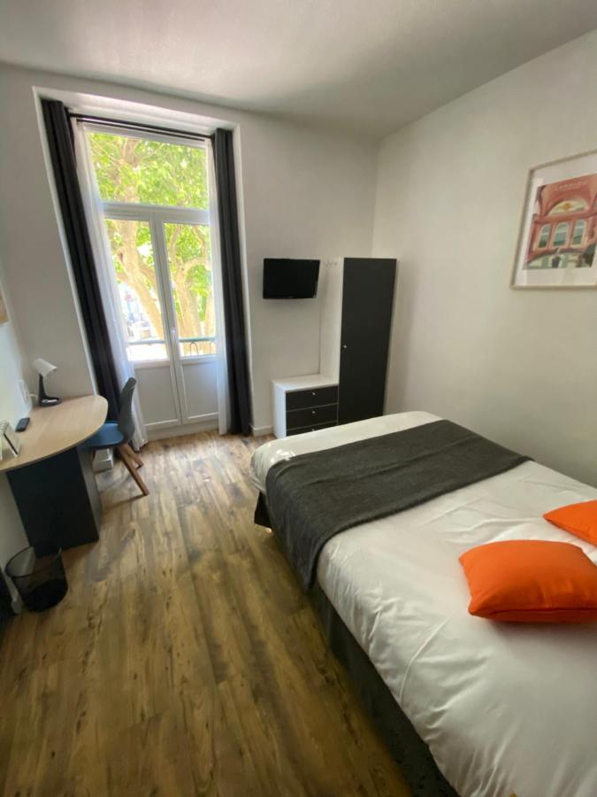 Chambre Double - Accessible aux Personnes à Mobilité Réduite