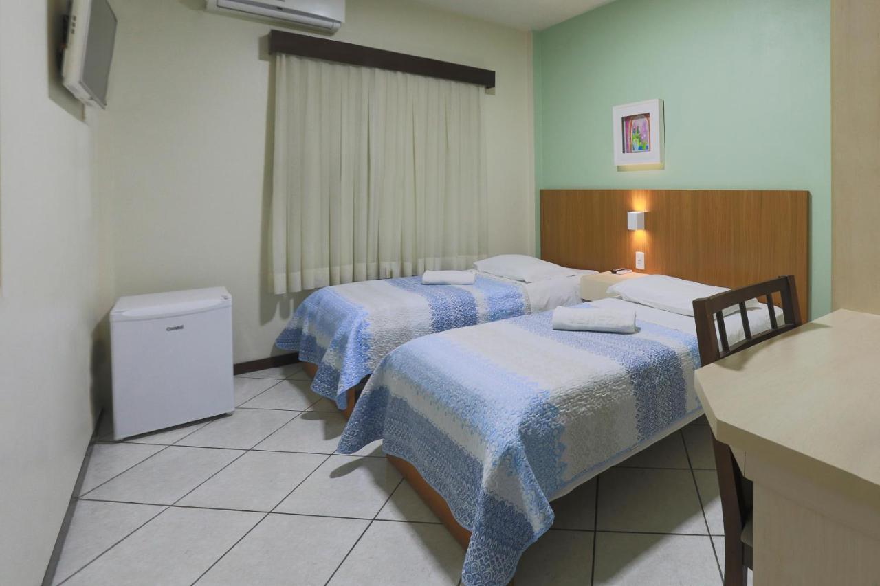 Quarto Duplo