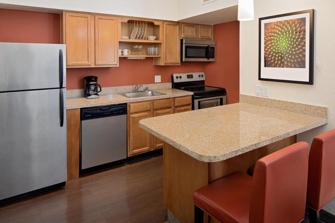 Penthouse Suite with Fireplace