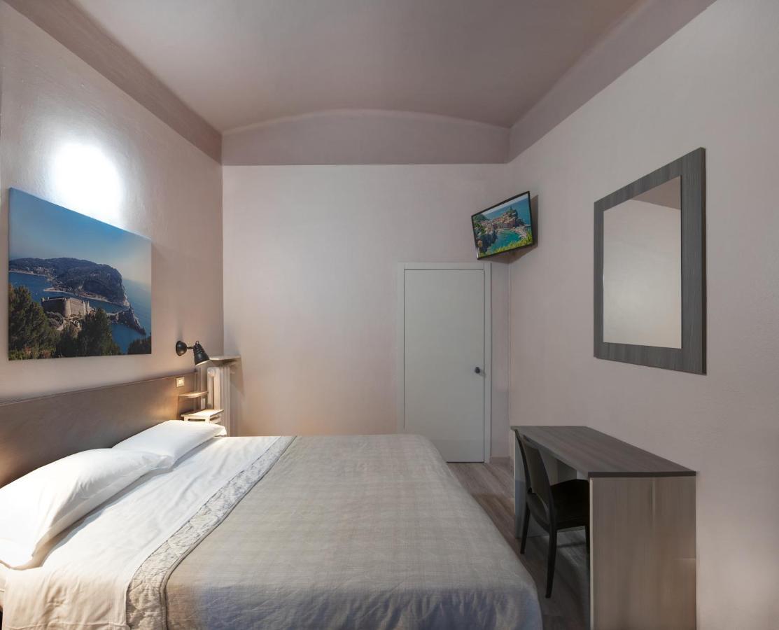 Double or Twin Room,1006944568:JPEG