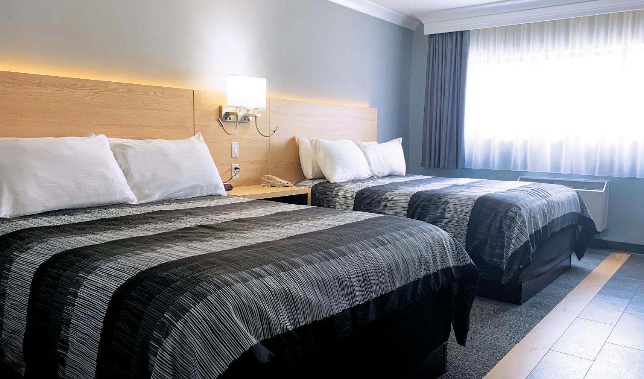 Deluxe 2 Queen Room - Waterpark