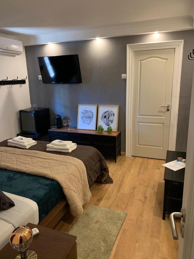 Double Room with Private Bathroom,1007737096:JPEG