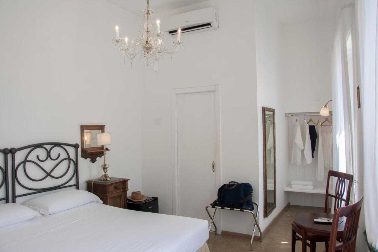 Double Room,1008698668:JPEG