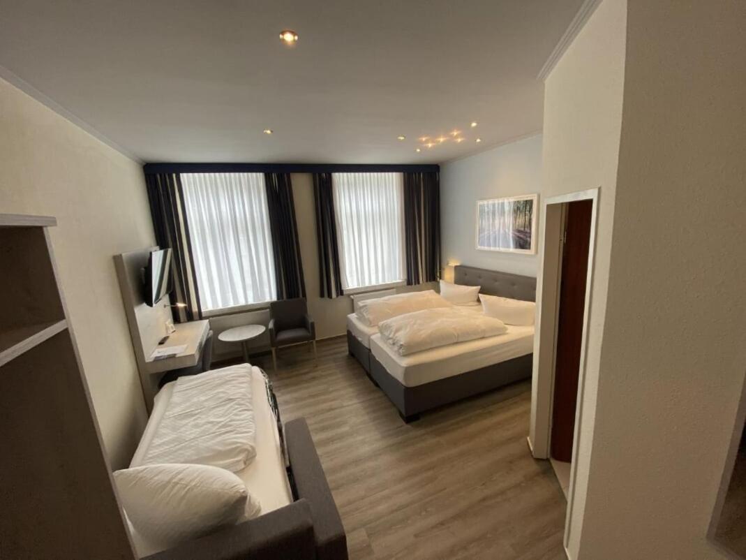 Dreibettzimmer