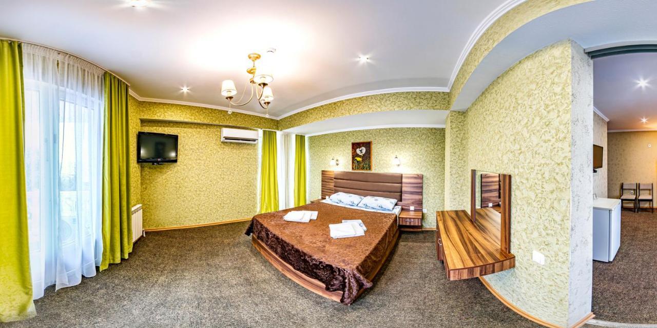 Quadruple Room,1758589154:JPEG