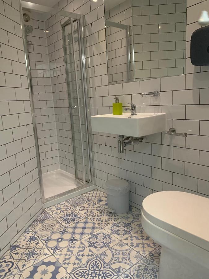 Chambre Quadruple avec Salle de Bains Commune - Étage Supérieur