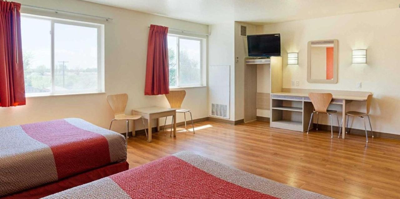 Double Room - Disability Access - Smoking