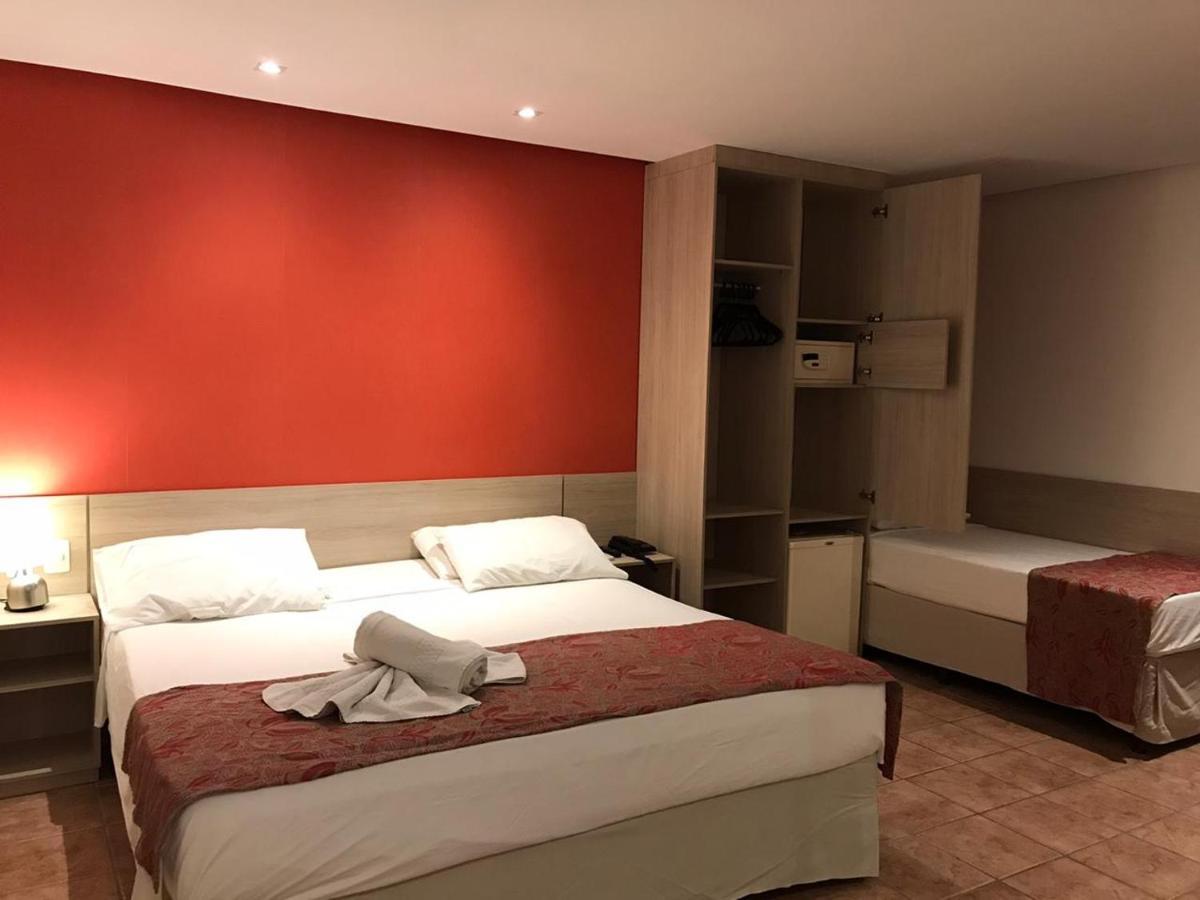 Quarto Triplo Standard