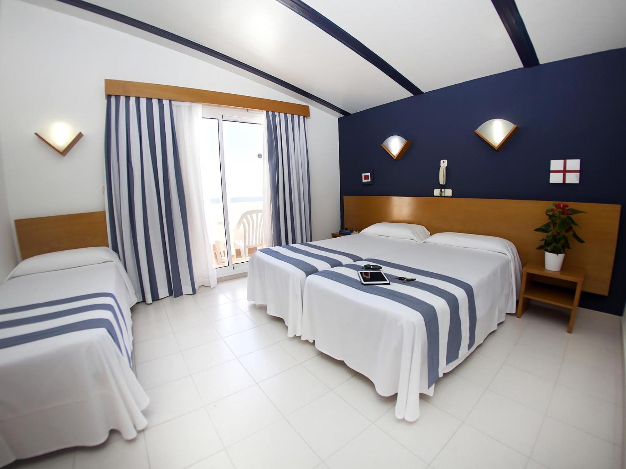 Triple Room Balcony