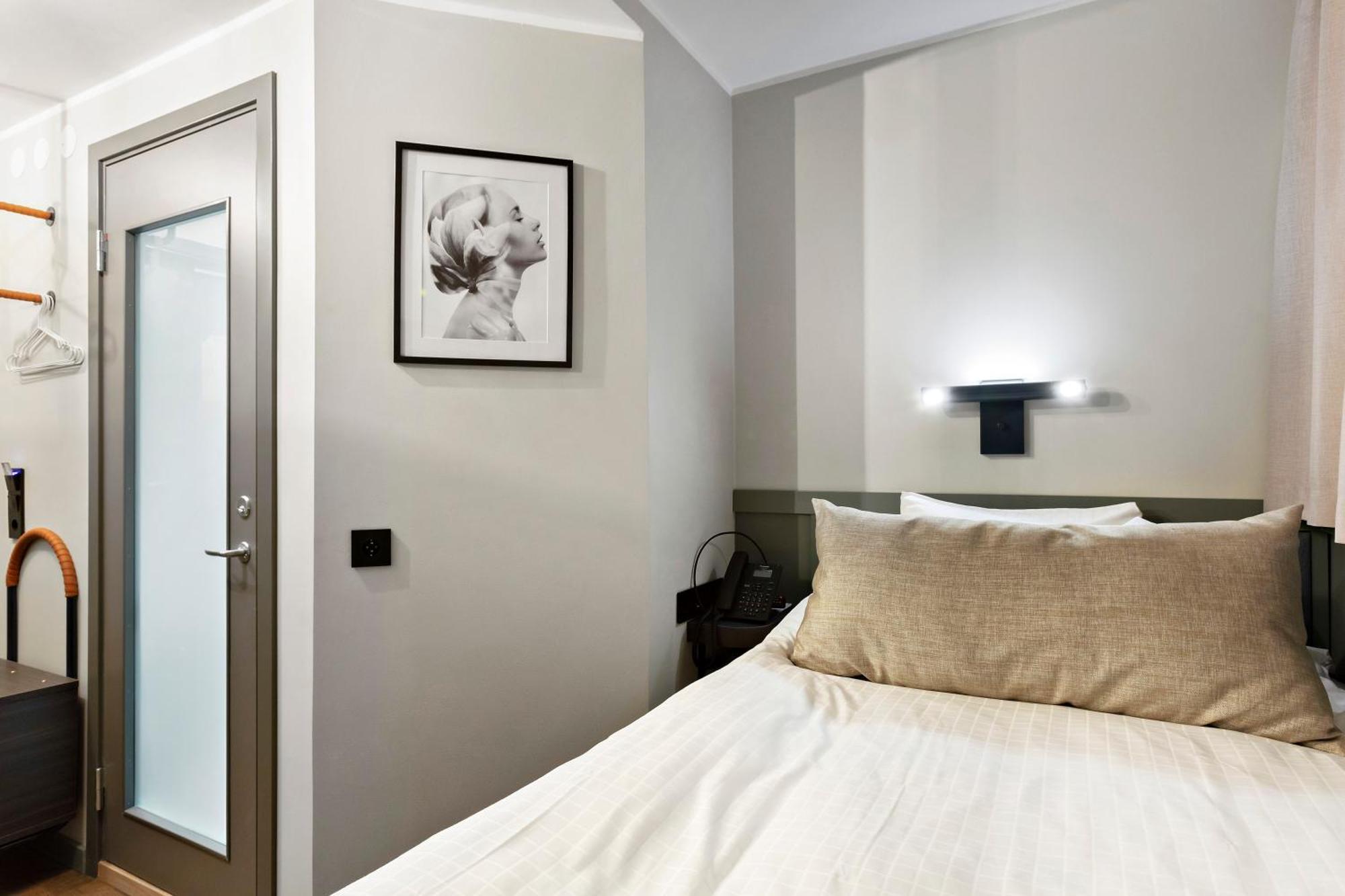 Standard Single Room - no window