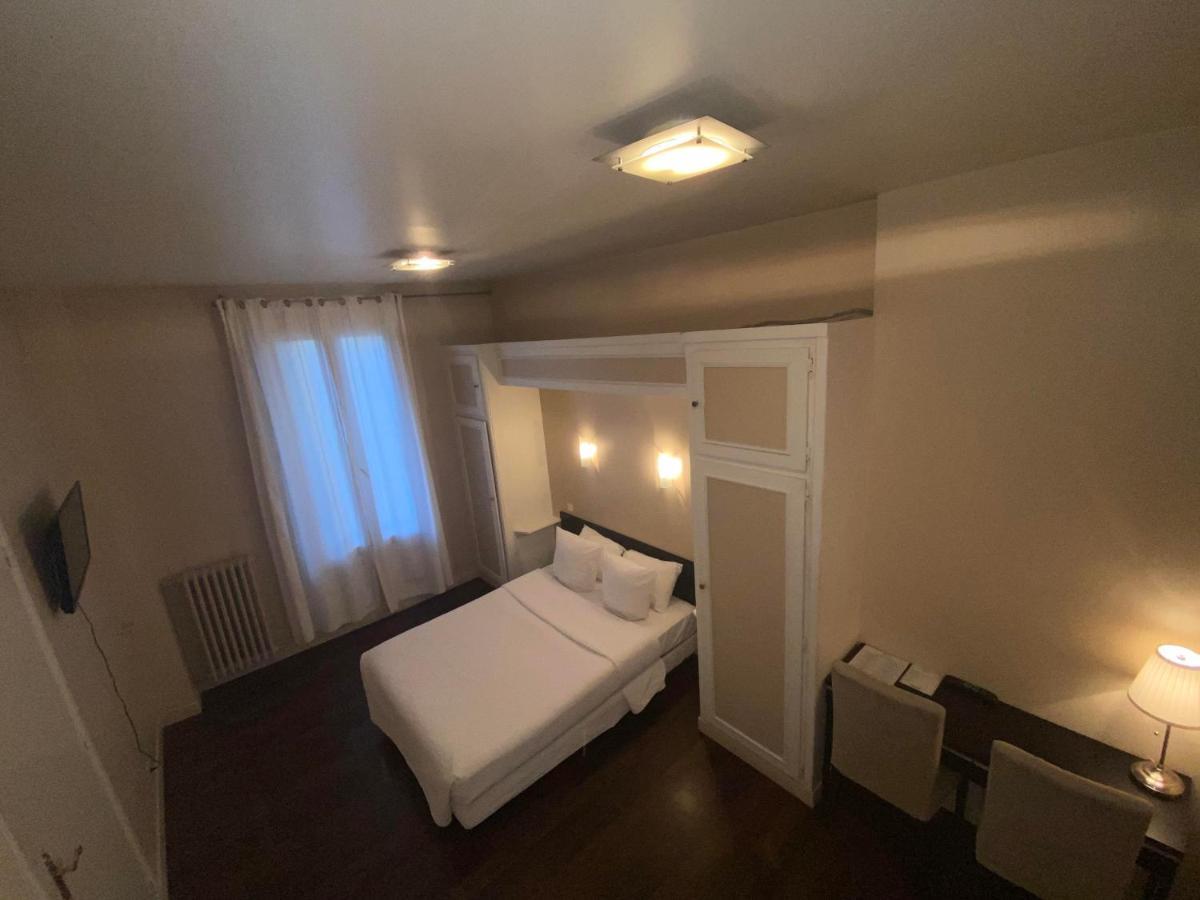 Chambre Double - Accessible aux Personnes à Mobilité Réduite