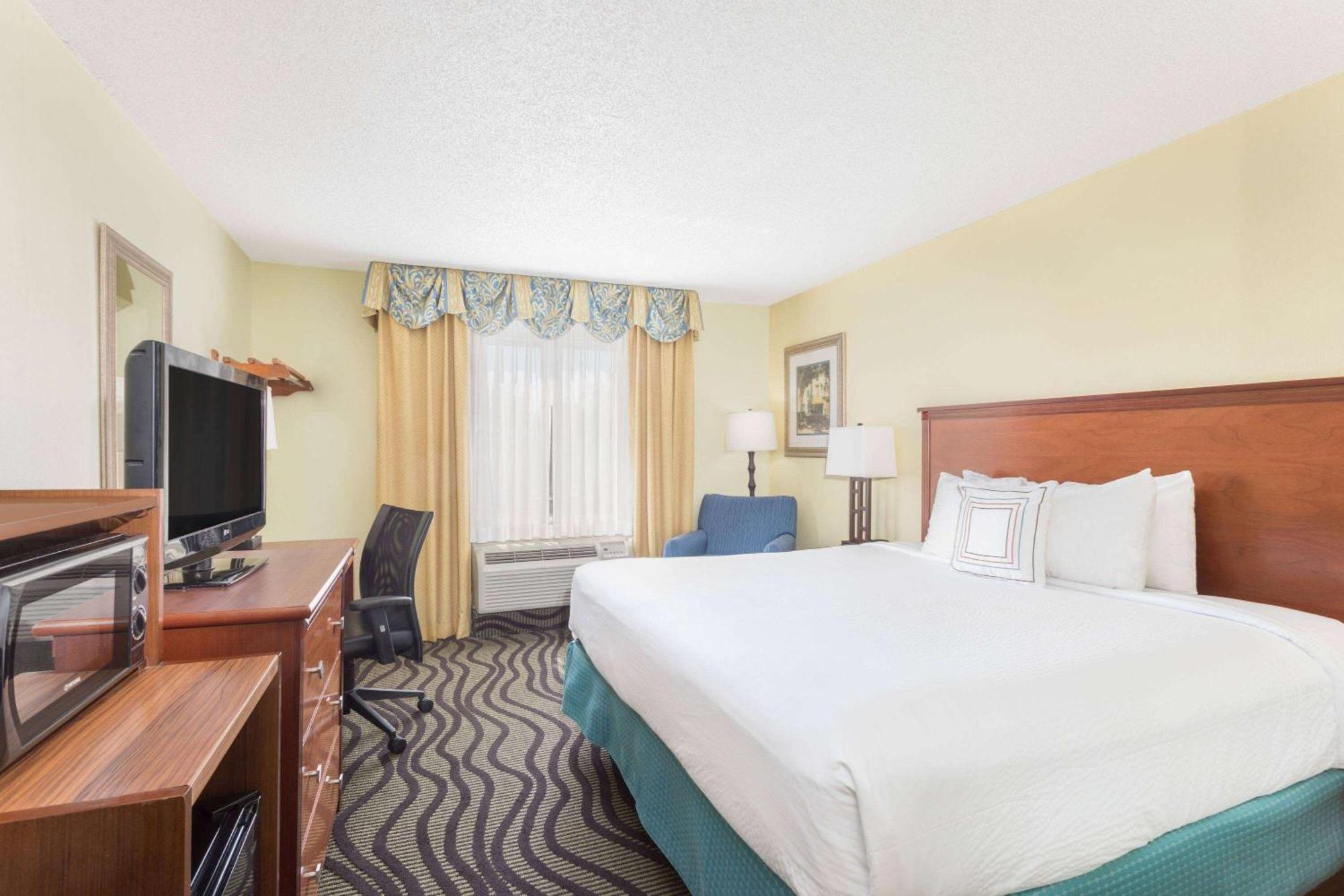 King Room with Third Floor