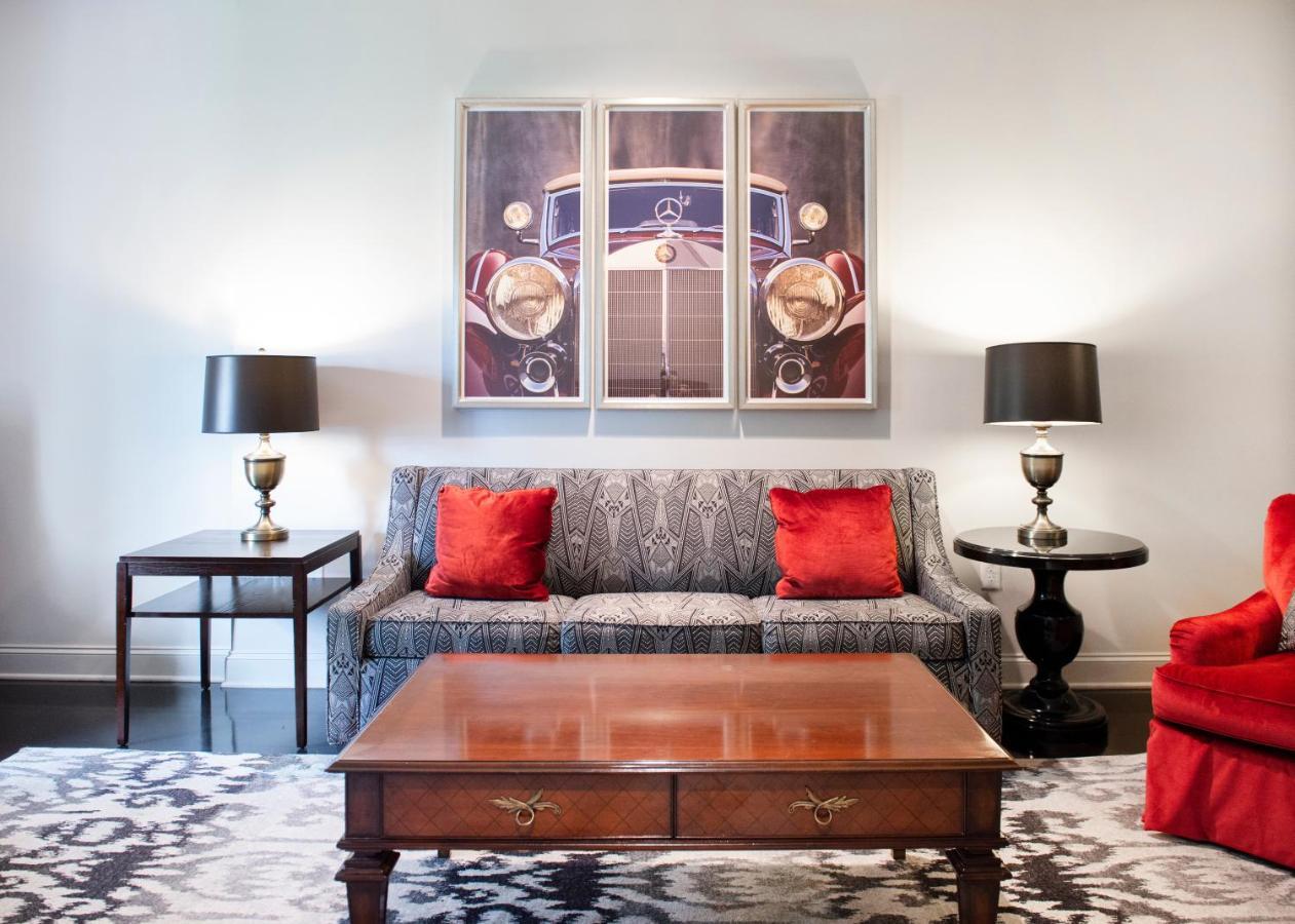 Superior King Suite
