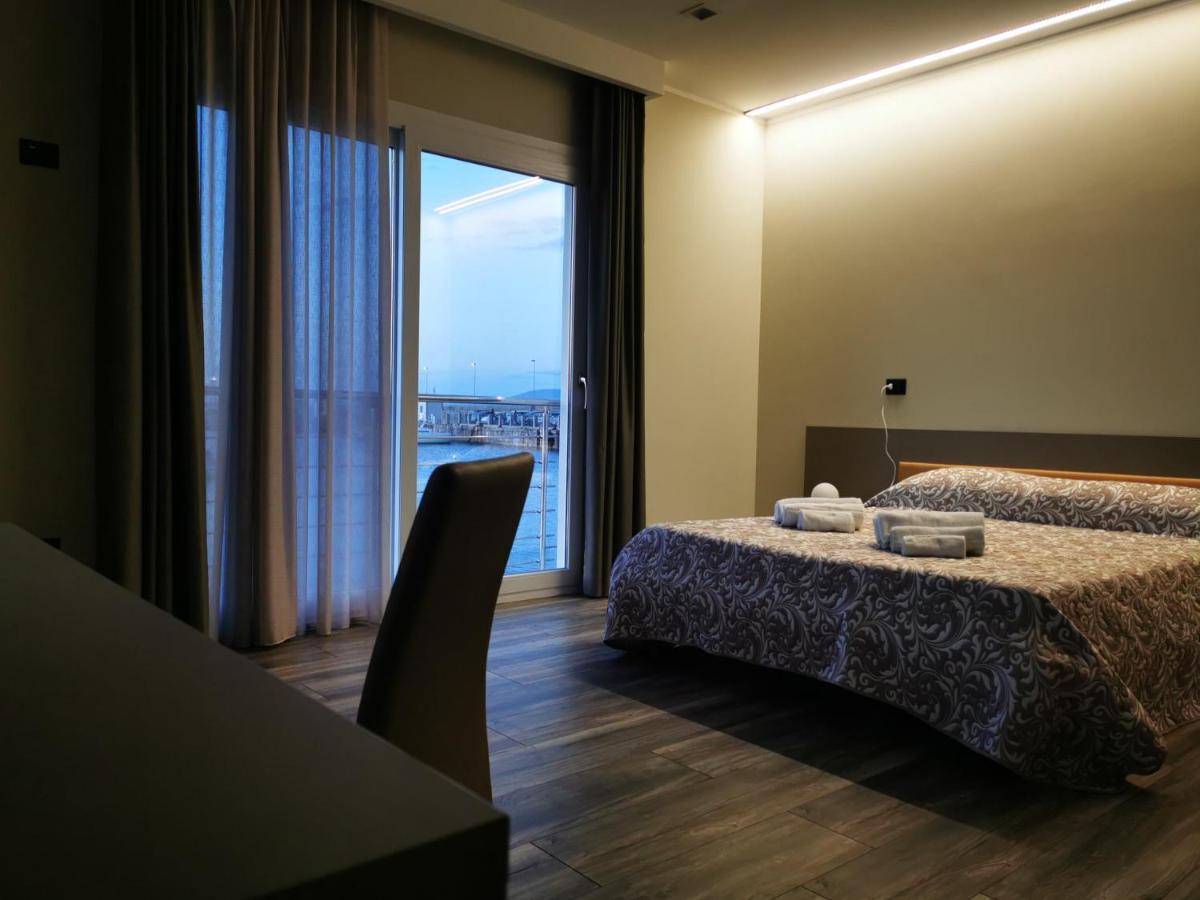 Deluxe Quadruple Room Sea View,1023672193:JPEG