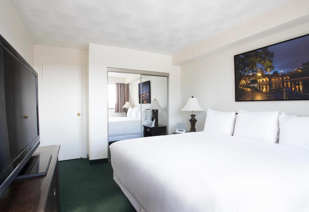 Suite Superior con 1 Camera da Letto - 1 Letto King/Queen-Size e 1 Divano-Letto Queen-Size