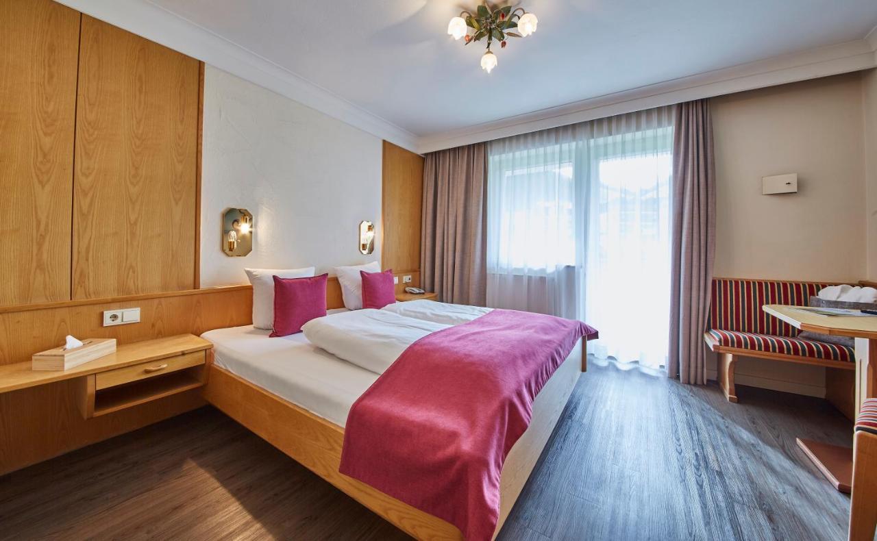 Comfort Tweepersoonskamer met Uitzicht op de Bergen