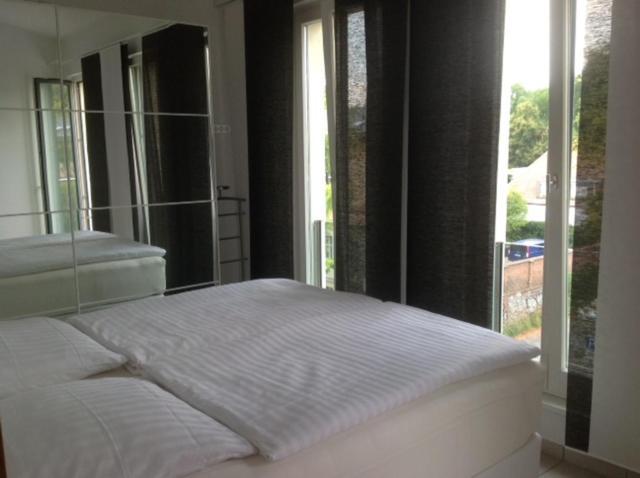 Apartment mit Balkon