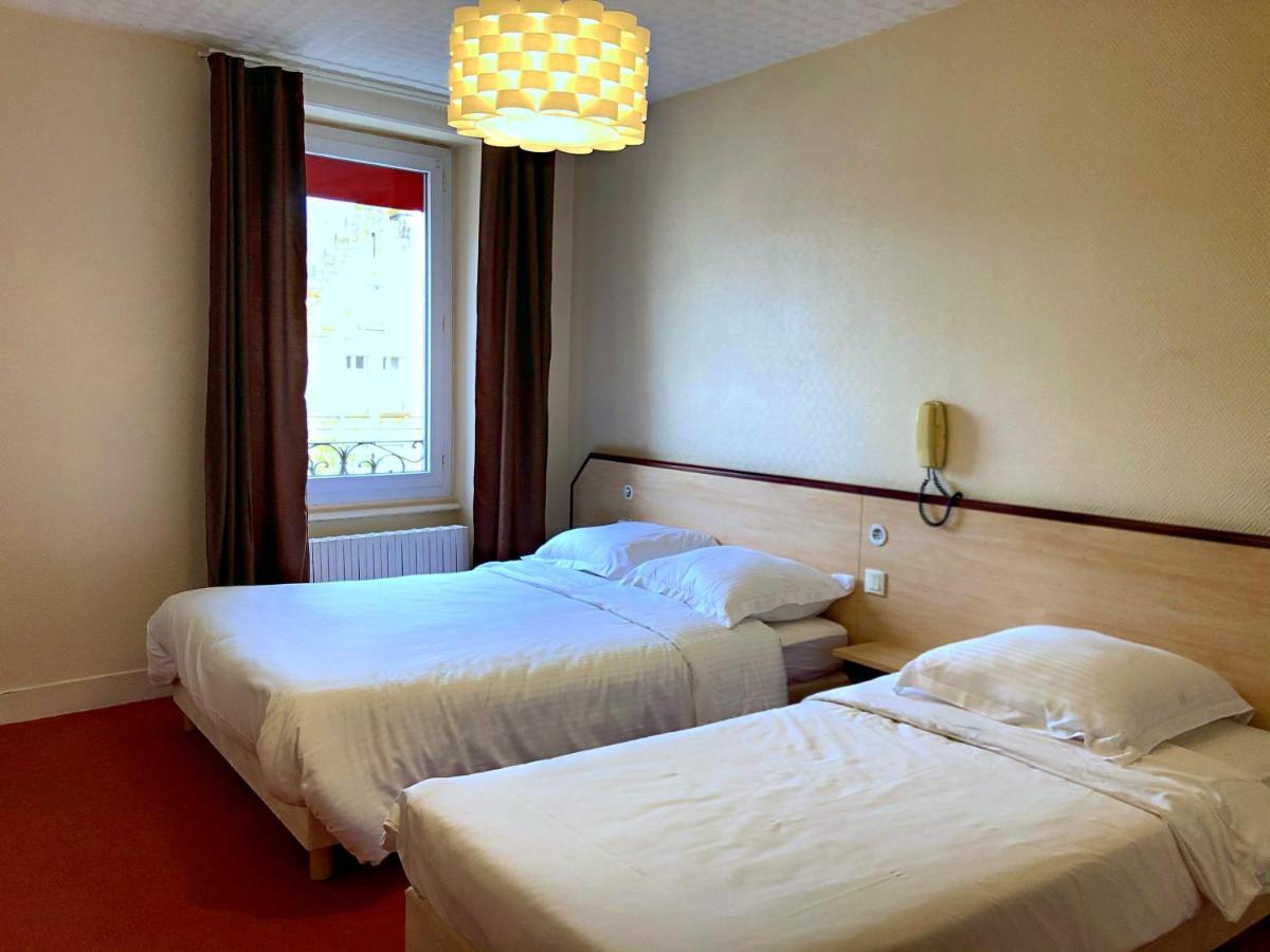 Chambre Triple avec Baignoire