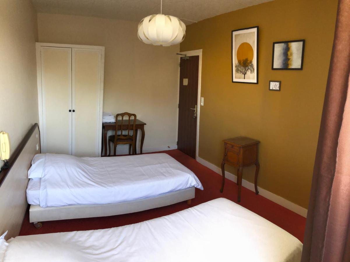 Chambre Lits Jumeaux avec Salle de Bains Privative