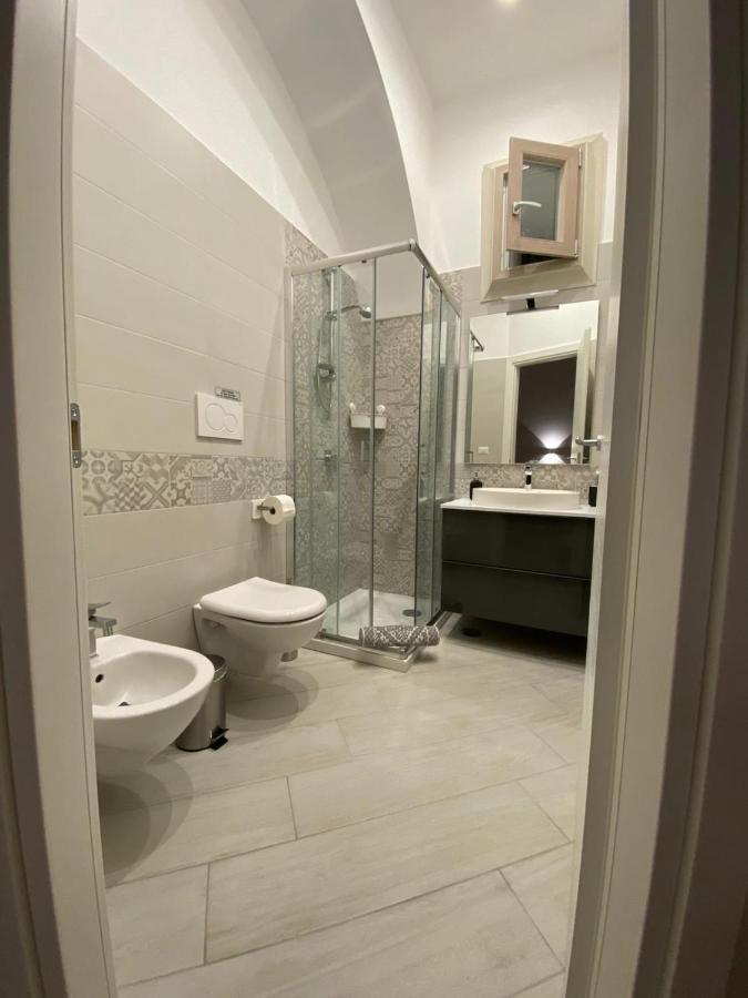Camera Matrimoniale/Doppia con Letti Singoli con Bagno Privato