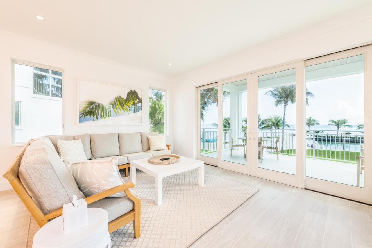 Four-Bedroom Waterfront Villa - Accessible