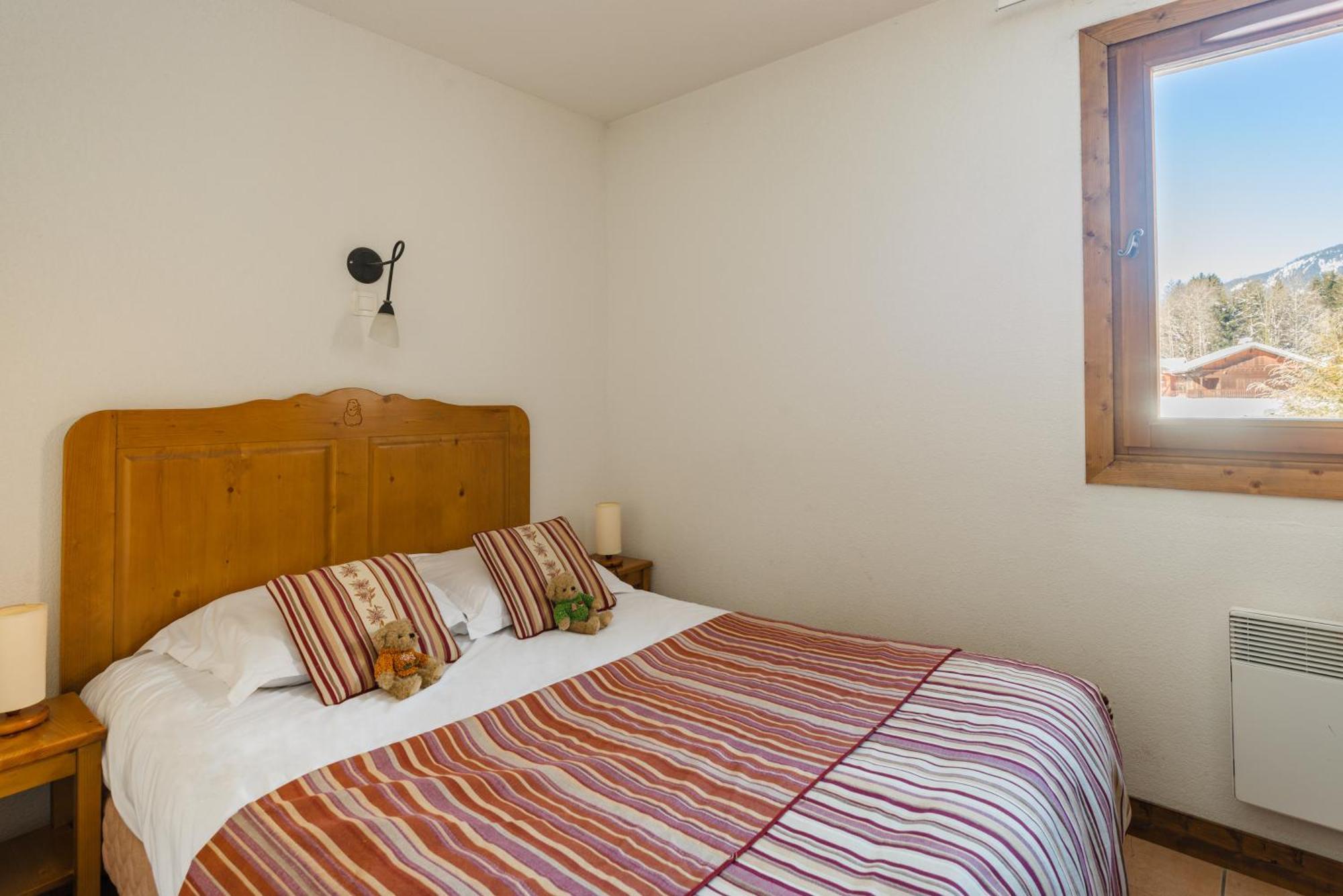 One-Bedroom Apartment,1035583201:JPEG