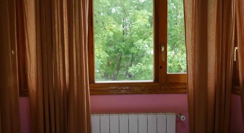 Basic Triple Room,1498912912:JPEG