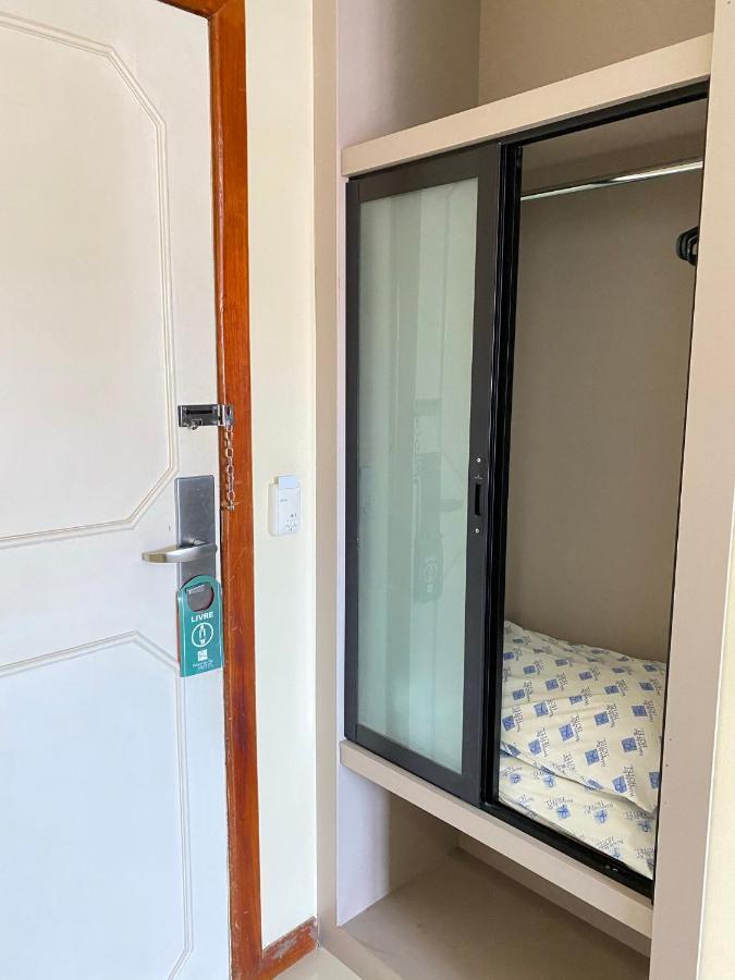 Suíte com 2 Camas de Solteiro