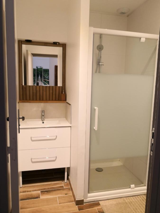 Chambre Triple avec Douche