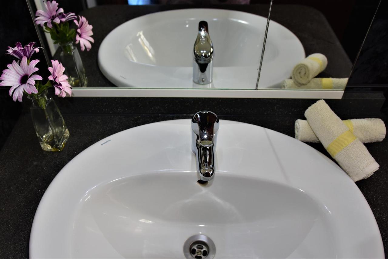 Quarto Twin com Varanda