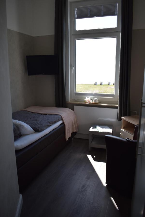 Single Room Sea View,1049026600:JPEG