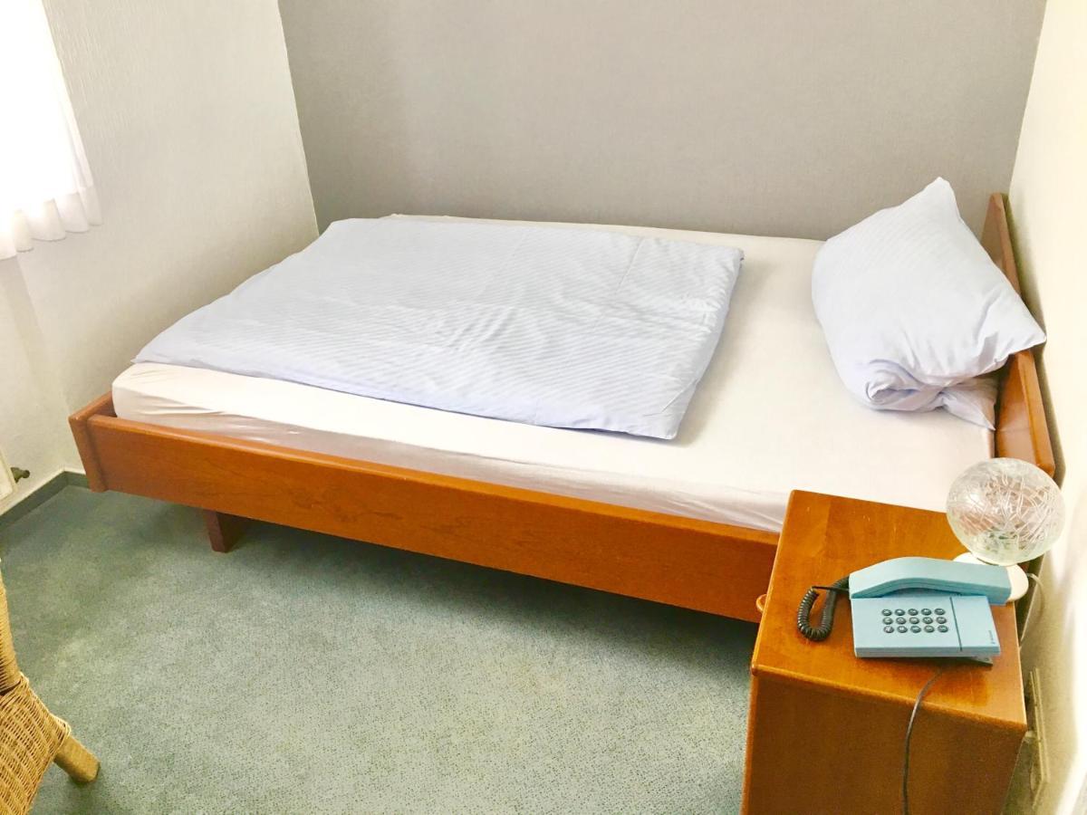 Einzelzimmer mit eigenem Bad