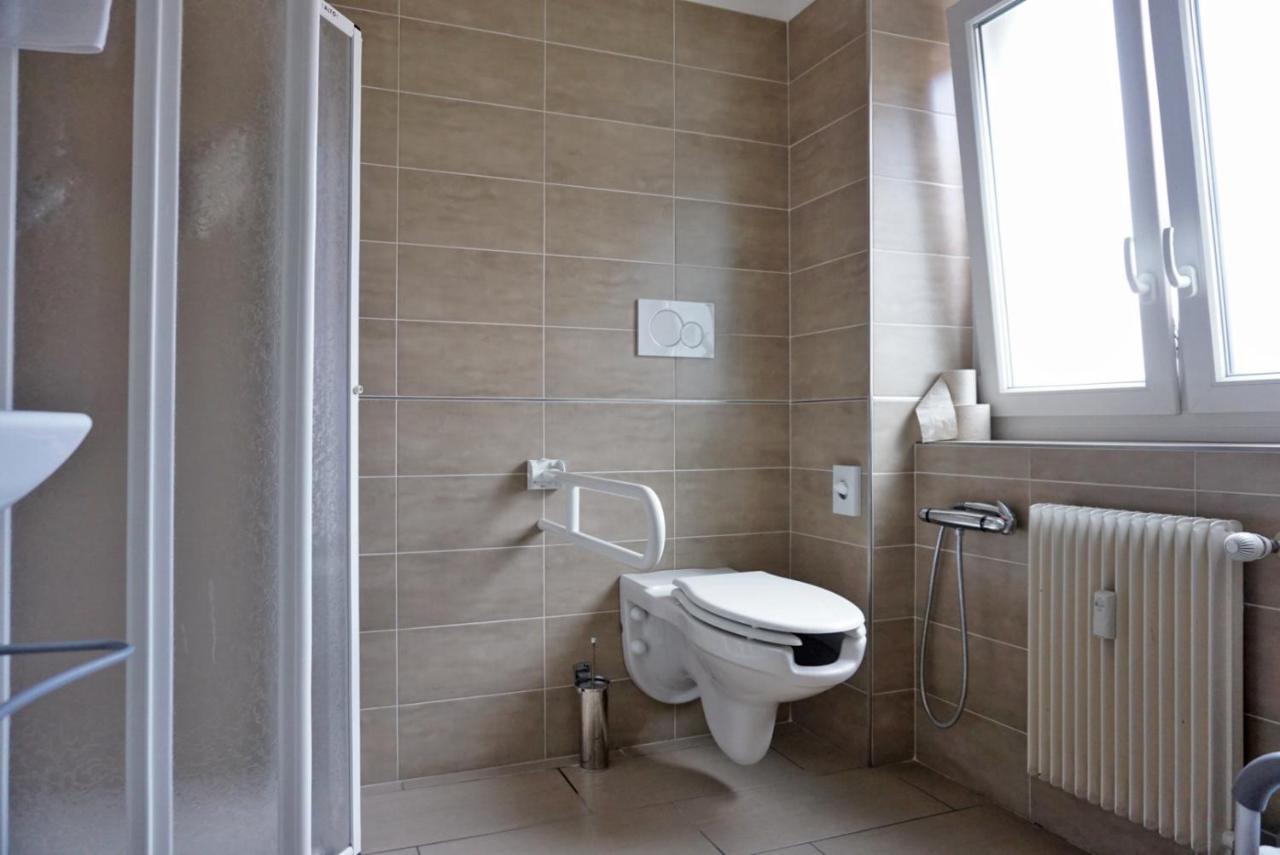 Tweepersoonskamer met 1 of 2 Bedden en Eigen Badkamer