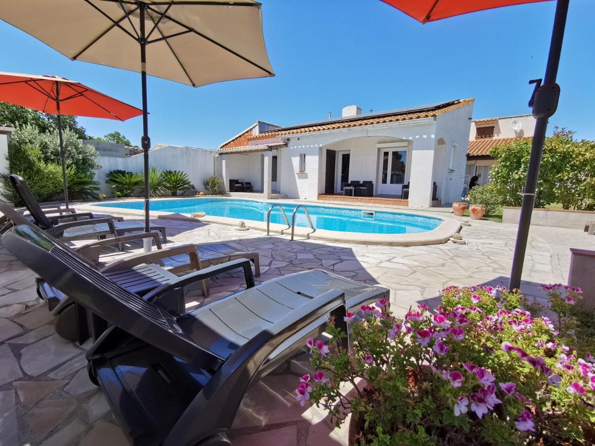 Chambre Triple - Vue sur la Piscine