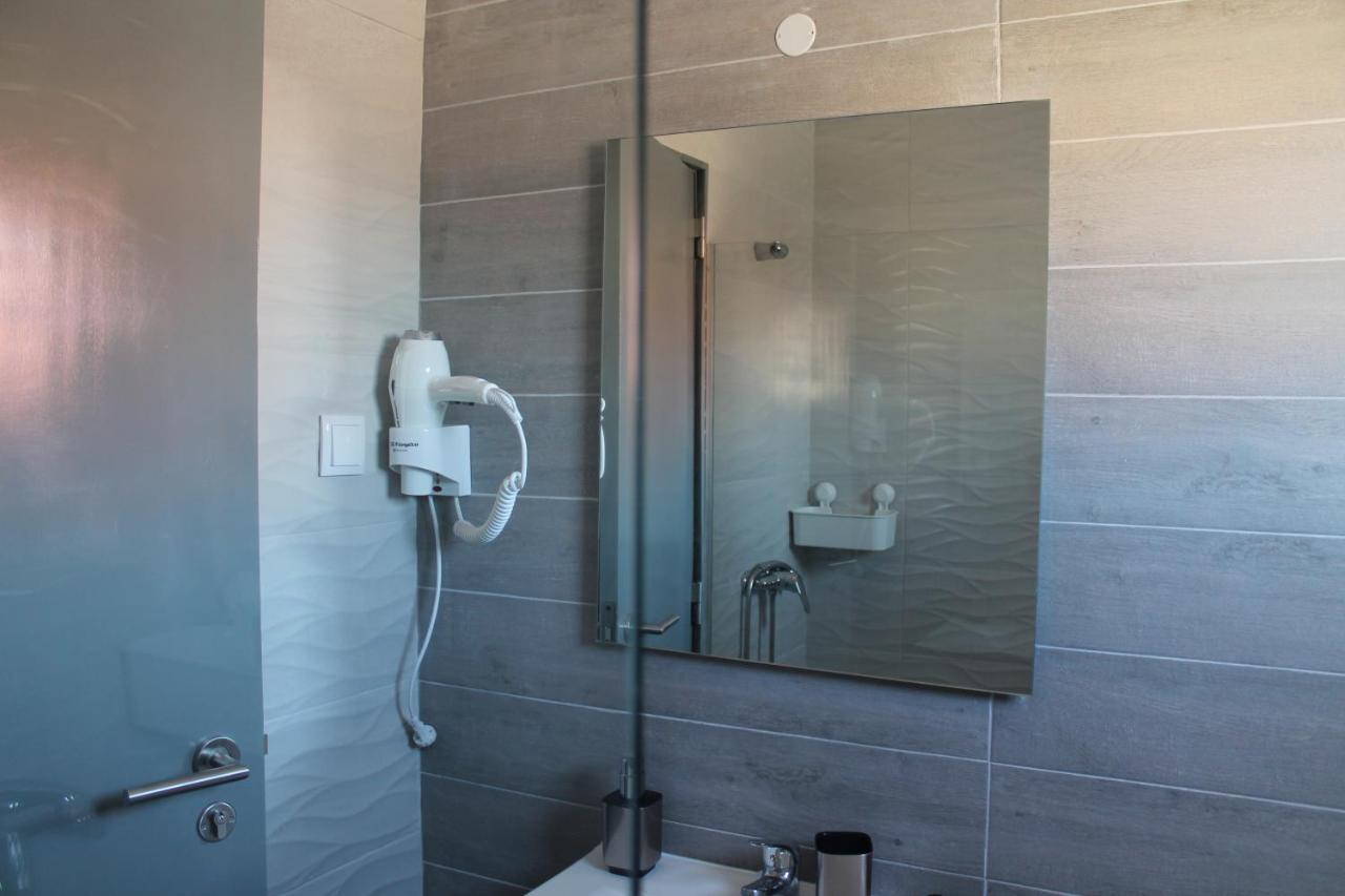 Quarto Individual com Casa de Banho Privativa Exterior