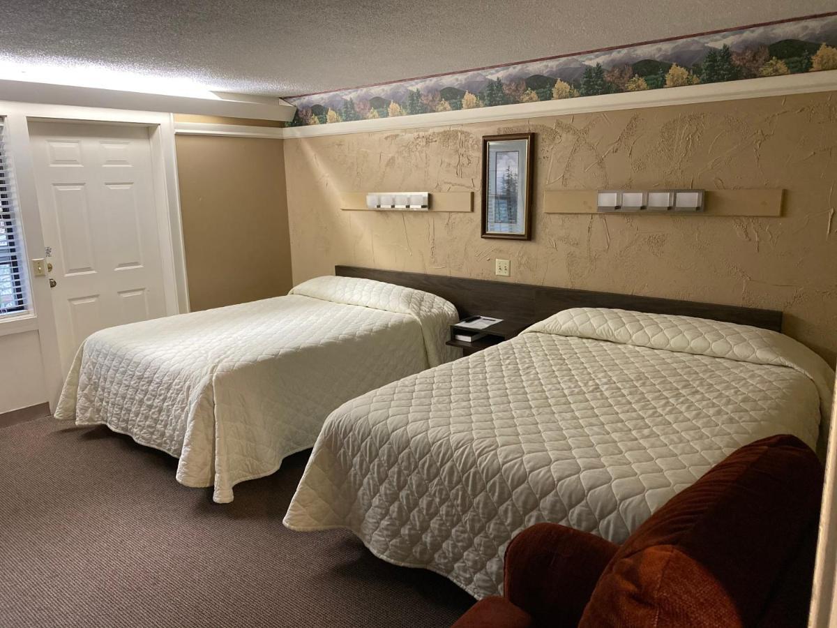 Deluxe Double Room with Balcony or Patio