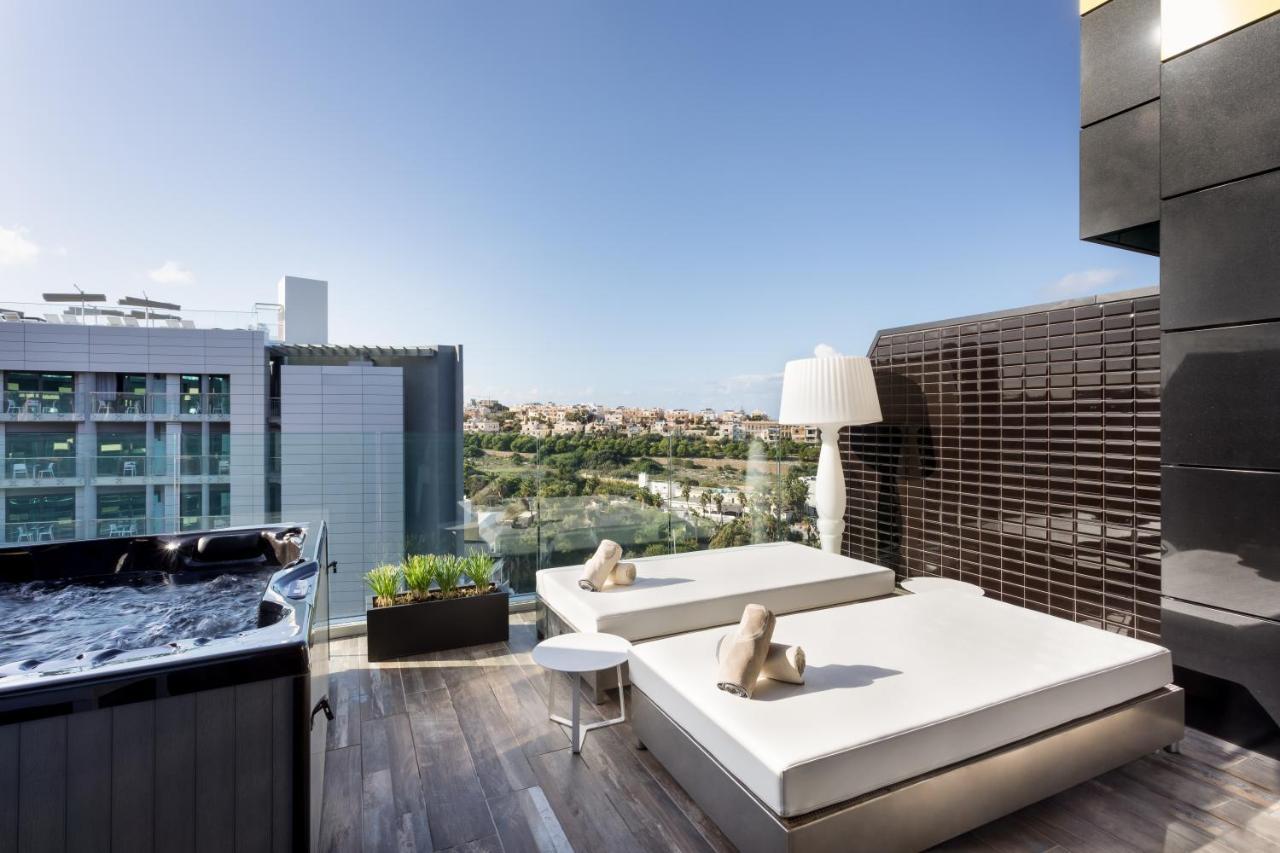 Superior Suite with Terrace and Hot Tub - Penthouse