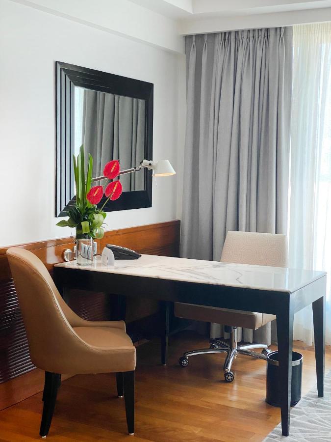 Premium King Room with Sea View