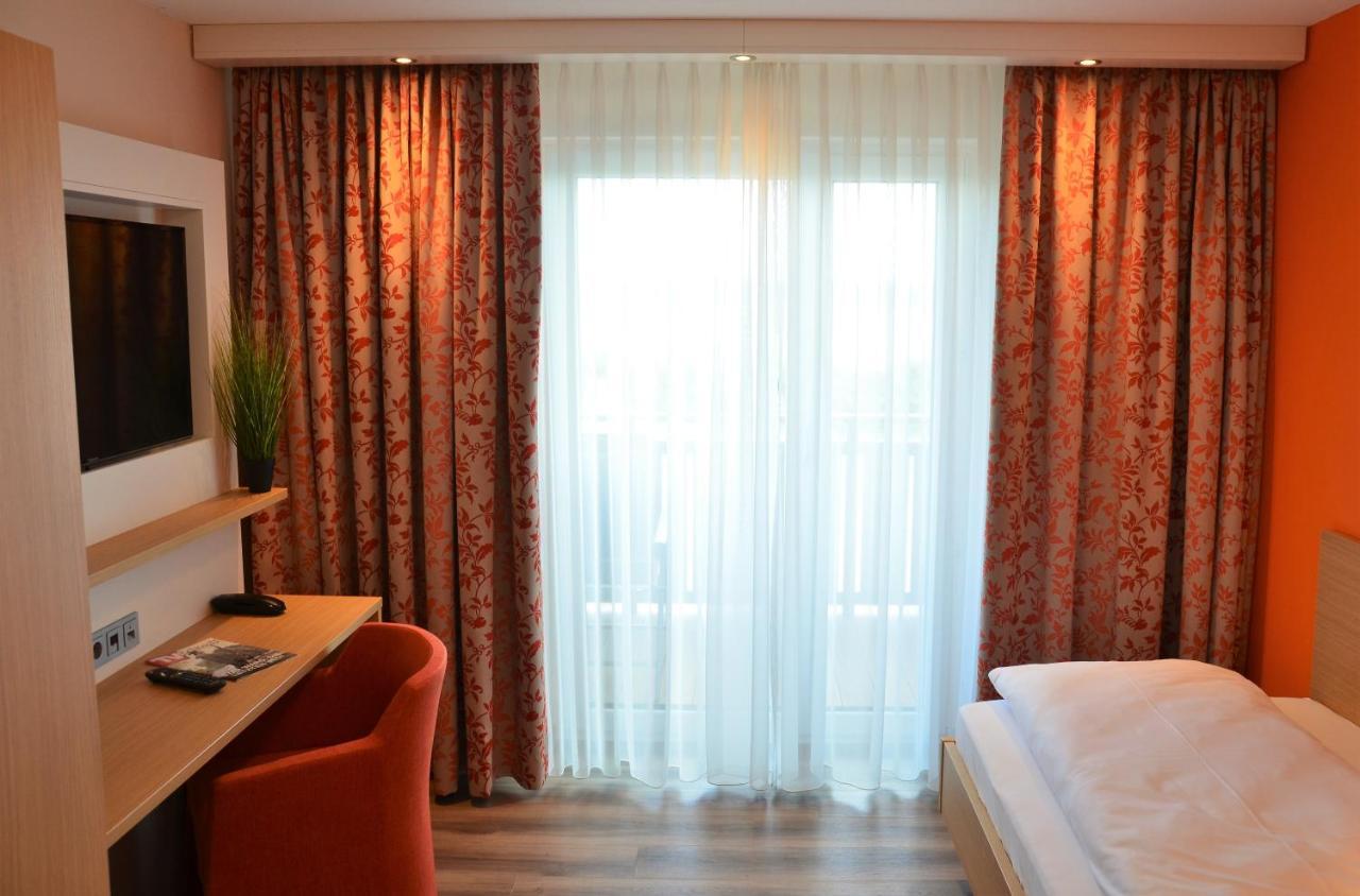 Premium Einzelzimmer mit Balkon/Terrasse