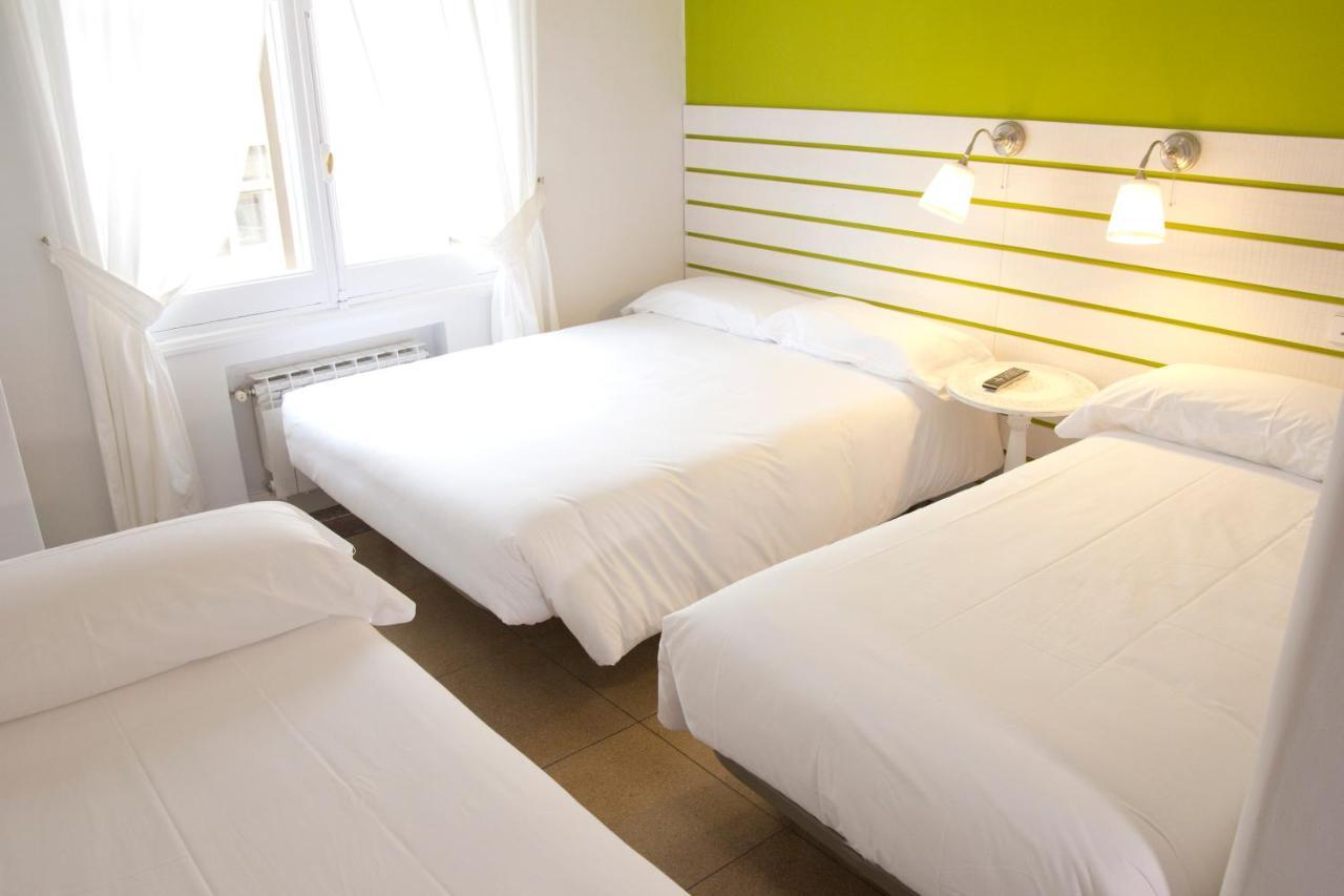 Chambre Familiale avec Salle de Bains Commune