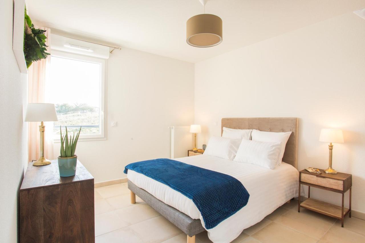 One-Bedroom Apartment,1075063699:JPEG