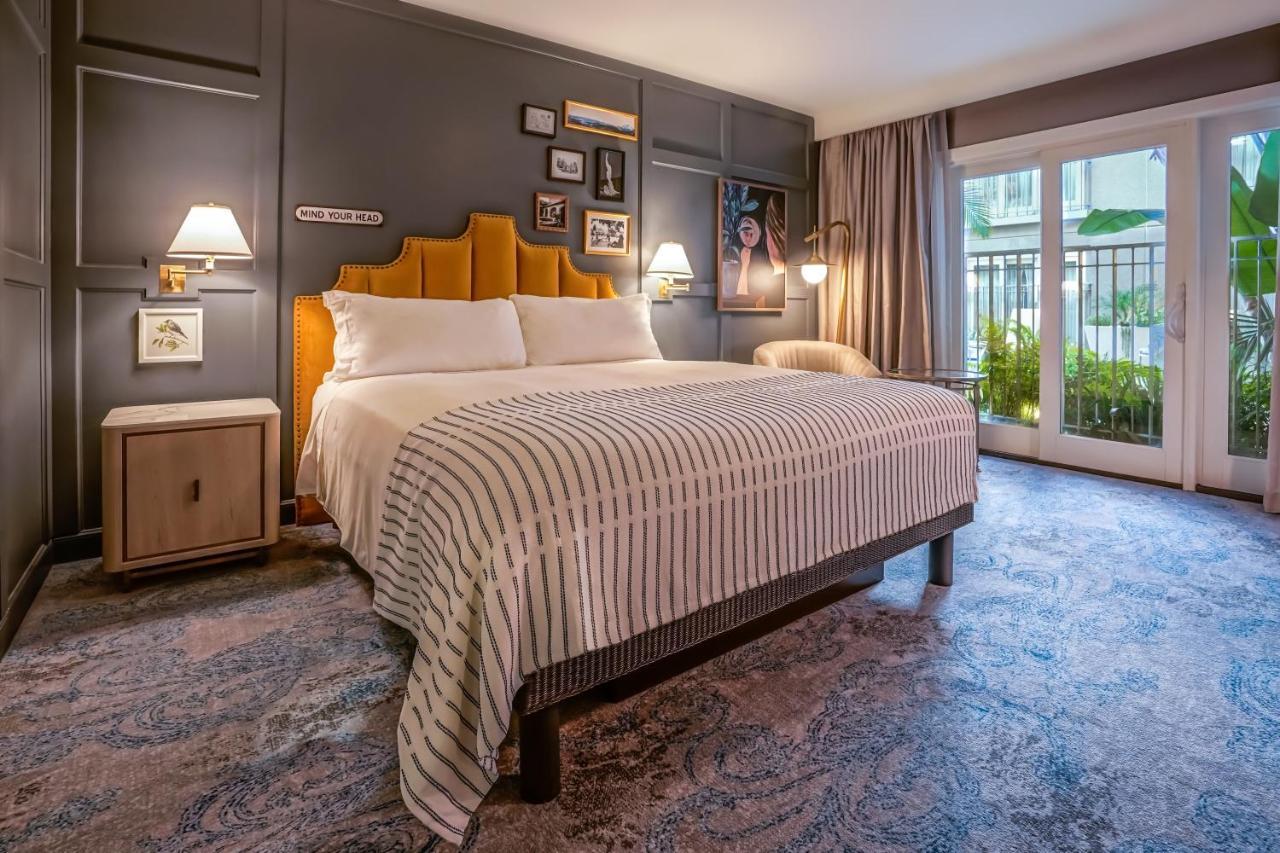 King Room with Pool View