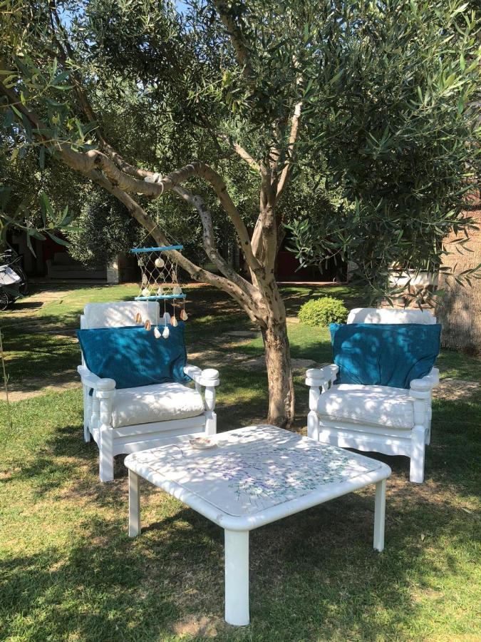 Bungalow con Patio e Vista Giardino