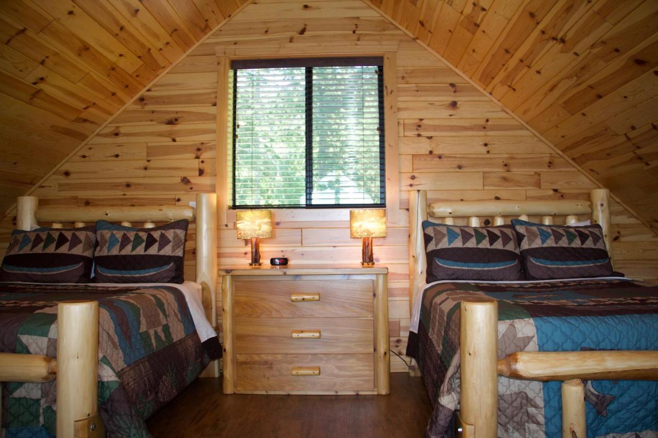 Ocean Front Cabin,26942753:JPEG