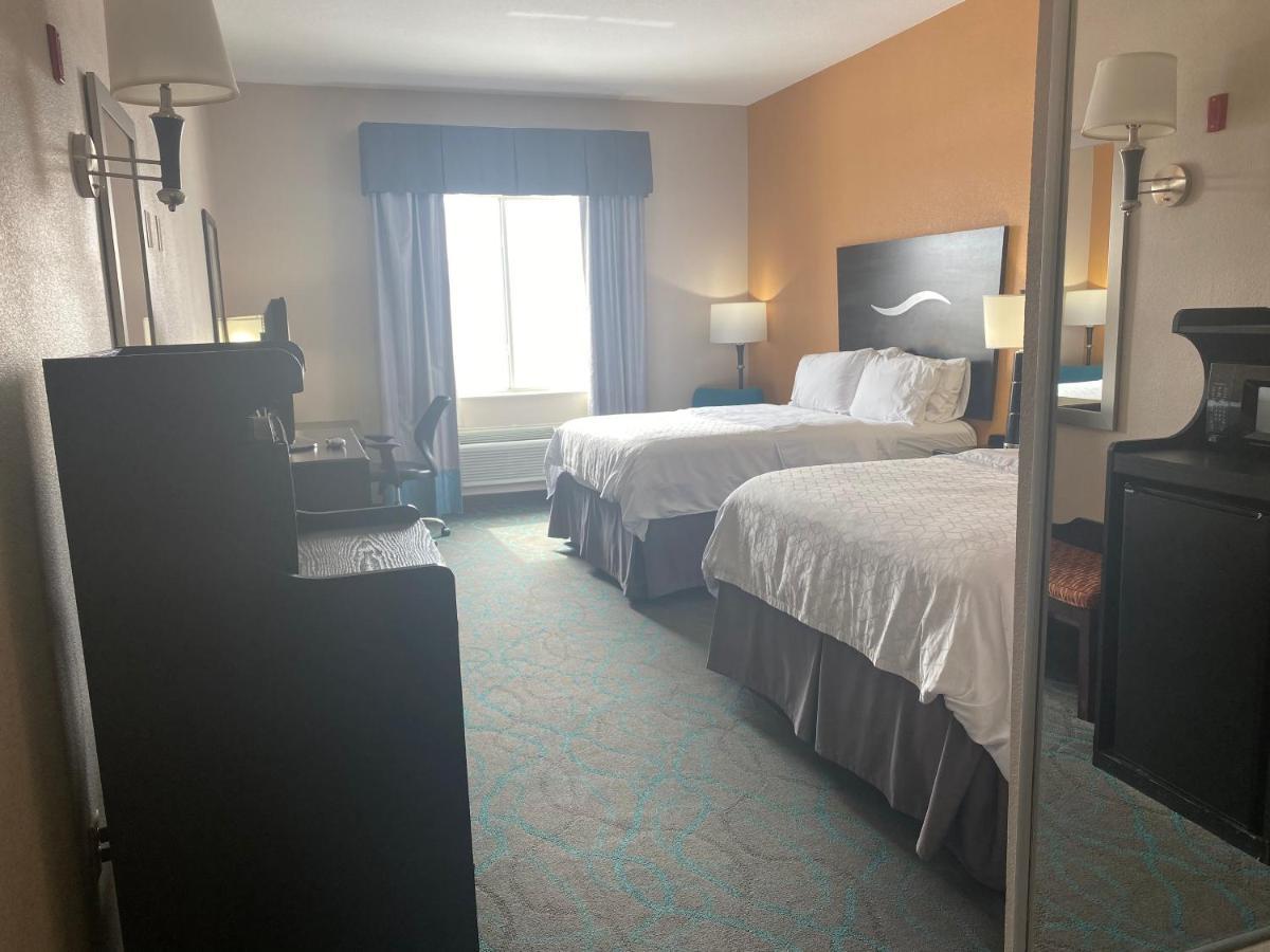 Standard Queen Room with Two Queen Beds