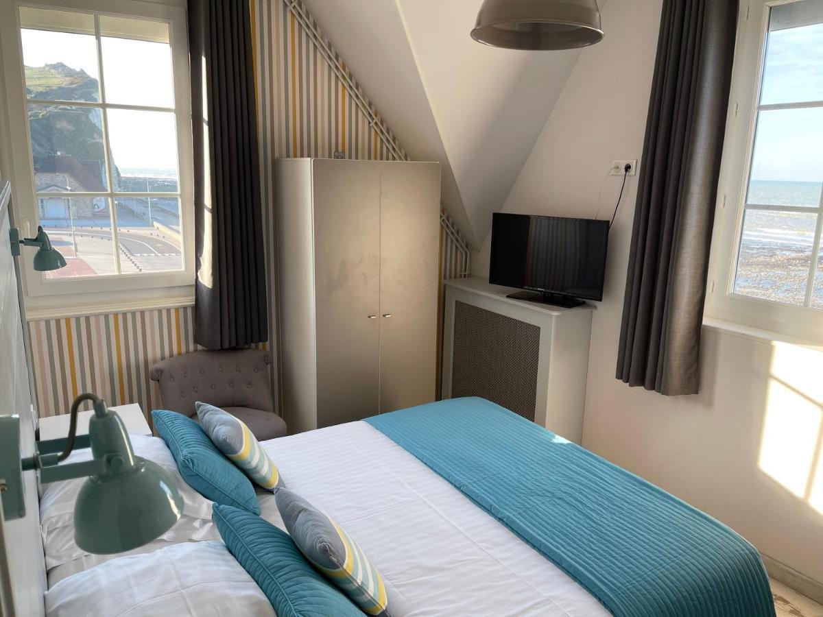 Chambre Double Mansardée avec Vue sur la Mer