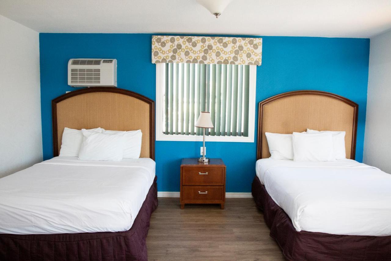 Queen Room with Two Queen Beds - Balcony