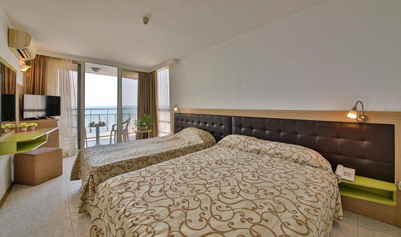 Doppel-/Zweibettzimmer mit Meerblick