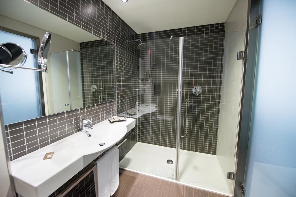 Quarto Duplo com Transfer do Aeroporto Gratuito